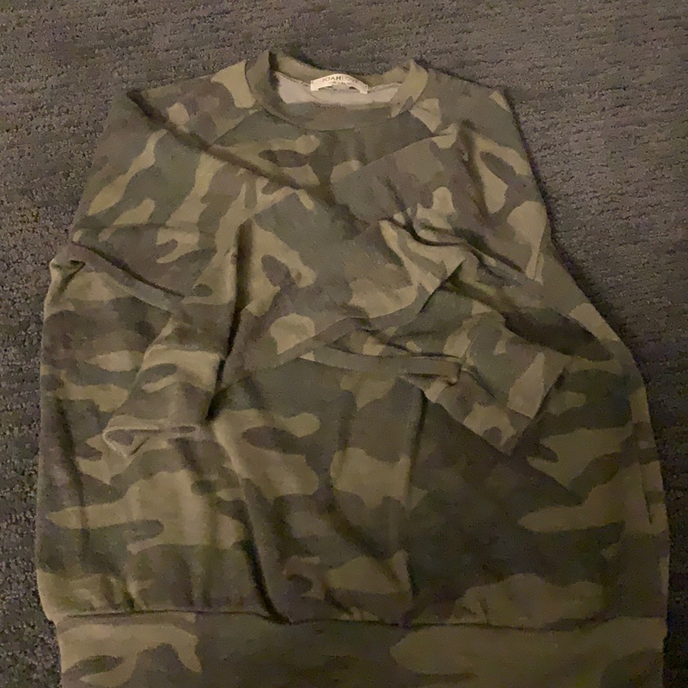 Gently used. Softest coziest sweatsuit